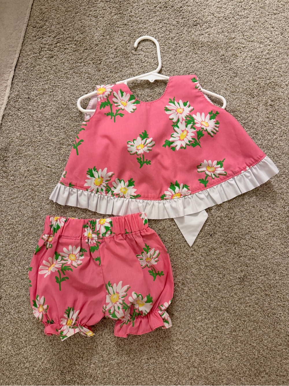 The Beaufort Bonnet Company Pink Daisy Ruffle Top & Bloomers Set